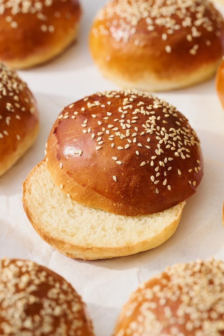 Burgers Buns & Snacks